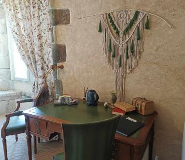 Carhaix-Plouguer Bed & Breakfast | Manoir de Kerledan