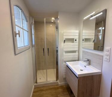 Ranville House | Manoir de l Aiguillon