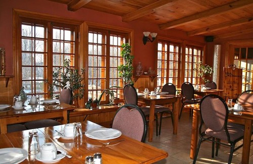 Marieville Hotel | Manoir Ramezay