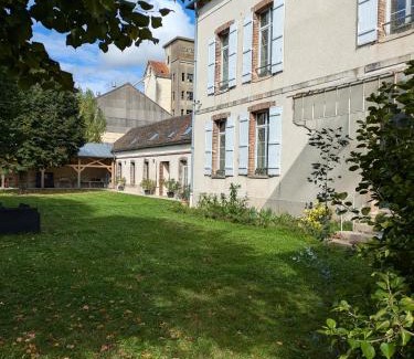 Sens House | Manoir Saint Joseph