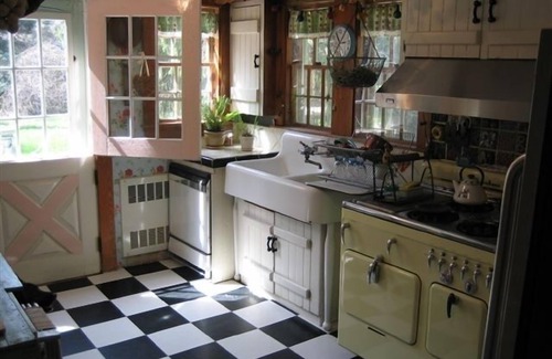 Manomet House | Manomet Bluffs Beach Bungalow - 2 Min Walk To Private Beach