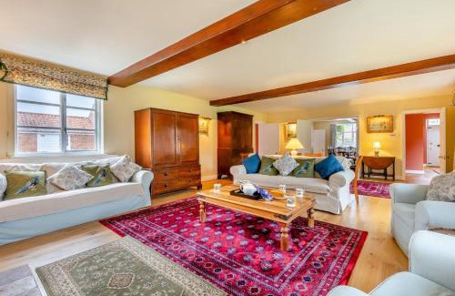 Tunstead House | Manor Farm House