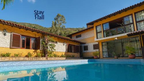 Petropolis House | Mansão Bardô em Morin-5qts-Piscina e Academia-SH111D