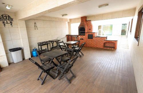 Europa Apartment | Mansão BH 30 pessoas, Piscina, Sauna e Eventos