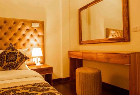 Tennekumbura Hotel | Manthra Leisure