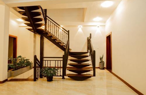 Tennekumbura Hotel | Manthra Leisure