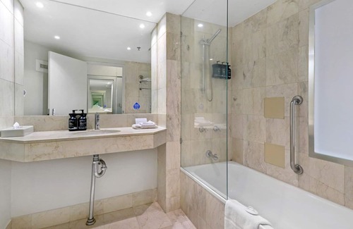 Surfers Paradise Apartment | Mantra on View, Surfers Paradise (Level 5)