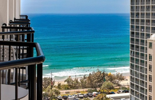 Surfers Paradise Apartment | Mantra on View, Surfers Paradise (Level 12)