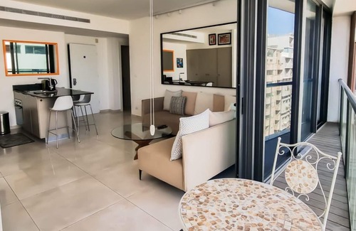 Jaffa Apartment | Maon Saphir in Tel Aviv-Yafo