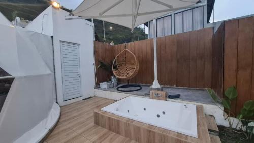 Ngamprah Other | Maple Dome Glamping
