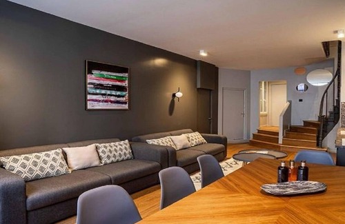 Quartier Saint-Ambroise Apartment | Marais Beaumarchais Voltaire- we serve you in style!