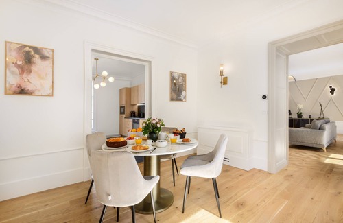 Marais Apartment | Marais Luxury Two Bedroom