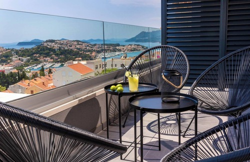 Gornji Kono Apartment | Marani 2-bedroom apartment in gorgeous Dubrovnik