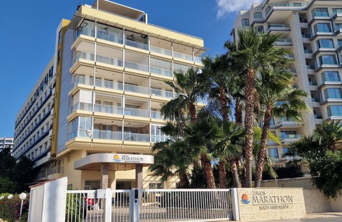 Agios Tychon Apartment | Marathon Beach Apartment with Shared Pool