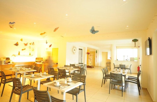 Adelianos Kampos Hotel | Maravel Star Art Hotel