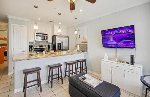 Galveston Apartment | Maravilla 140-Salt Life