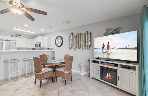 Avalon Beach Estates Condo | Maravilla 4205 ~ Private Beach Entry, Included Beach Setup + 2 Pools