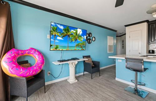 Galveston Apartment | Maravilla- Across the gulf