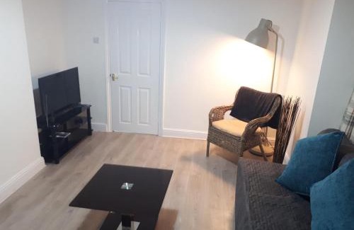 Tooting House | Marble Apartments Broadway Two