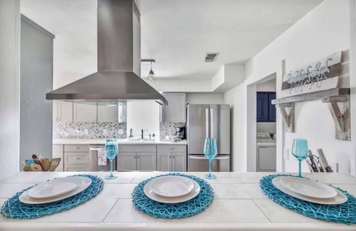 Marble Falls House | Marble Falls Lakefront Paradise w/Fire Pit!