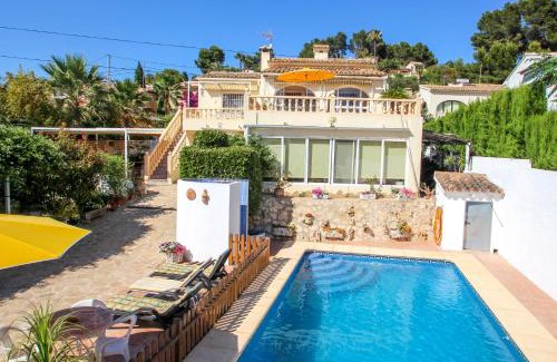 Benissa Coast Villa | Maria - pretty holiday property with garden and private pool in Benissa