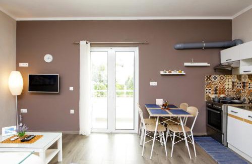Tsikalaria Apartment | Maria's modern studio 5min from beach