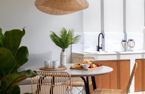 Lardos House | Mariann Premium Suites - Marie Suite