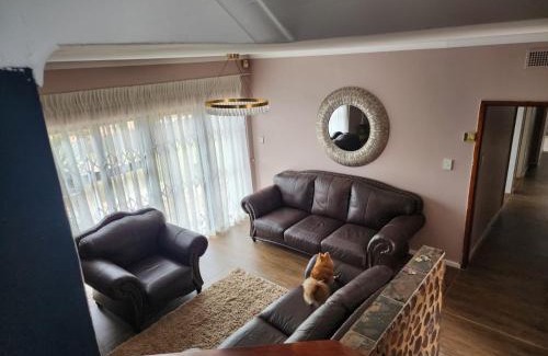 Doonside Apartment | MariCol Lodge