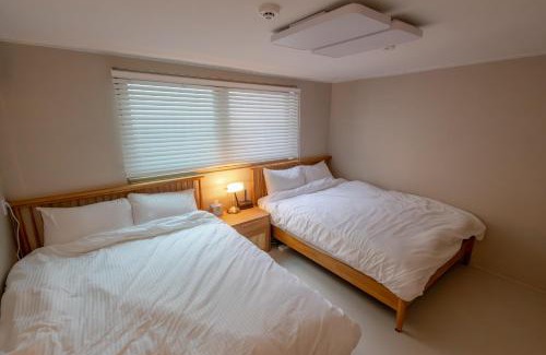 Yeonnam-dong Bed & Breakfast | Marie's House 101 Hongdae