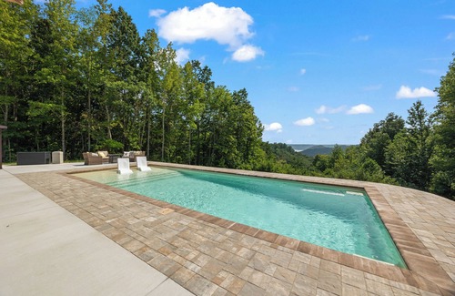 Silver Point Cabin | Marigold: Luxury Glamping Pool & Hot Tub & A/C