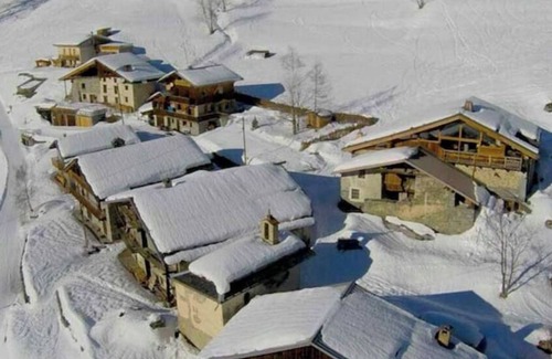 Nancroit Ski Chalet | Marik Authentik