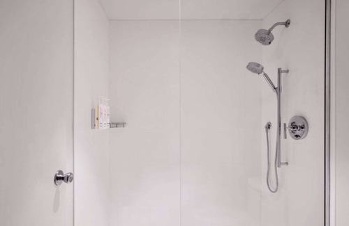Stuart Hotel | Marina Access | Golf. Outdoor Pool. Gym.