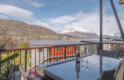 Frankton Apartment | Marina Apartment 405