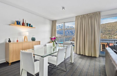 Frankton Apartment | Marina Apartment 405