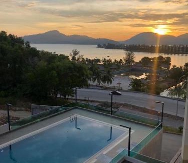 Lumut Hotel | Marina Height Seaview Resort, Teluk Batik, Lumut