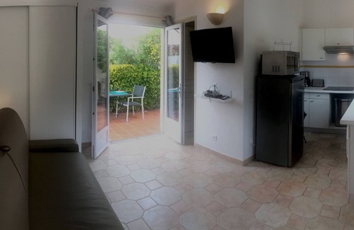 Pinarellu Apartment | Marina N° 5, for 2 persons, air-conditioned, swimming pool, 800 m from the beach