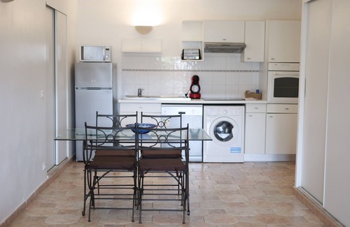 Pinarellu Apartment | Marina N°3 for 4 people, swimming pool, 800 m from the beach