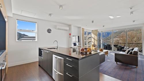 Frankton Apartment | Marina Quarters 406B