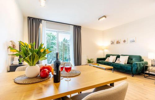 Ilawa Apartment | Marina Relax - widok na jezioro, parking podziemny, winda, Netflix, TV55"