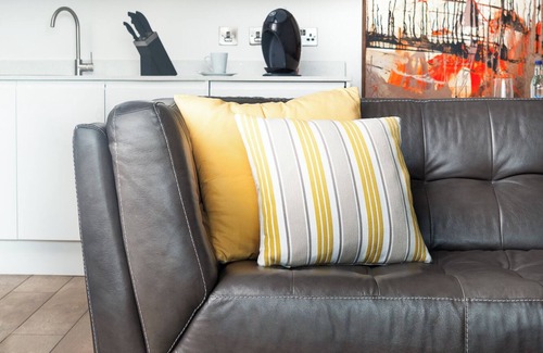 Hull Apartment | Marina Suite -1 Bedroom Duplex 305nn