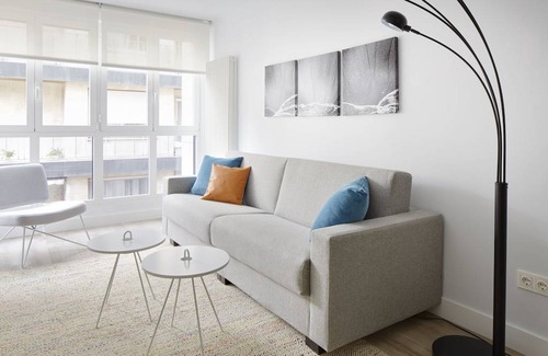 San Sebastian Centro Apartment | Marina Suite by FeelFree Rentals