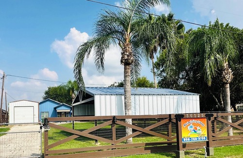 Arroyo City Cabin | Marina’s Cozy Cottage. Family friendly with cold AC in summer and warm winters!