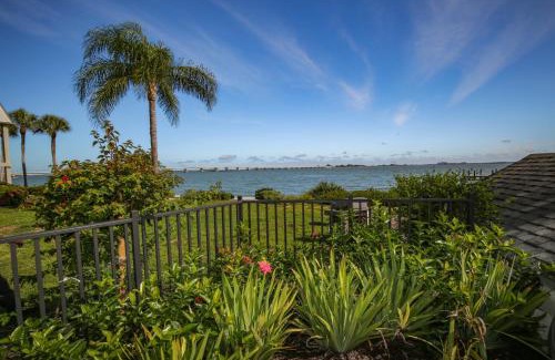 Sanibel House | Mariner Pointe #542