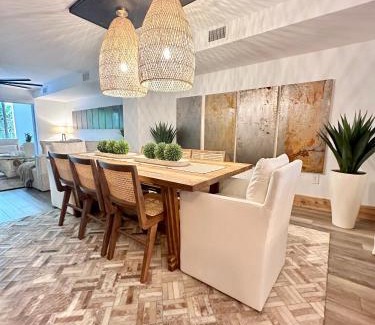 Rock Harbor Apartment | MARINERS PERFECT FOR TWO FAMILIES, IN-LAWs QUARTERS