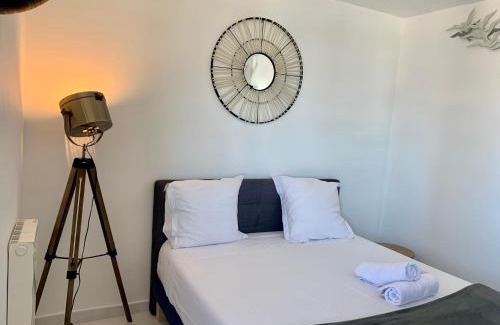 Port Cogolin Apartment | MarinesAppartement-Yachts view, 100m Beach, Fiber Wifi High speed