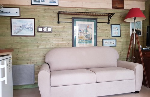 La Rochelle Apartment | Maritime, large, quiet et pleasant studio for 4, terrace, beaches, park et town