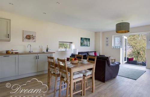 Wyke Regis House | Markham Cottage