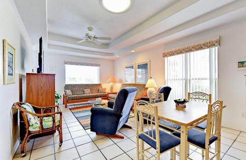 South Padre Island Apartment | Marlin Street Tomehome A