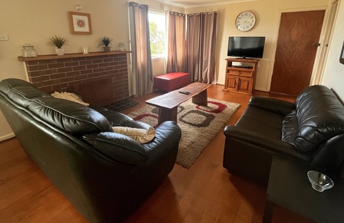 Marlo House | Marlo Beach House - A lovely two bedroom house located 150m away from the beach.