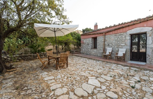 Mockarta House | Marmotta ancient rural house on the slopes of Erice